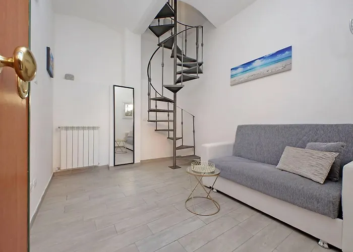 Mantellini Terrace Duplex Рим